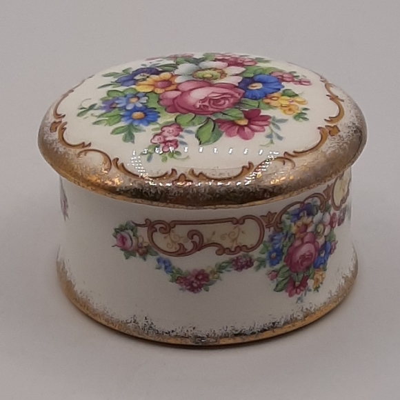 Staffordshire Trinket Box Fine Bone China England Roses Floral Total Elegance - Picture 4 of 8